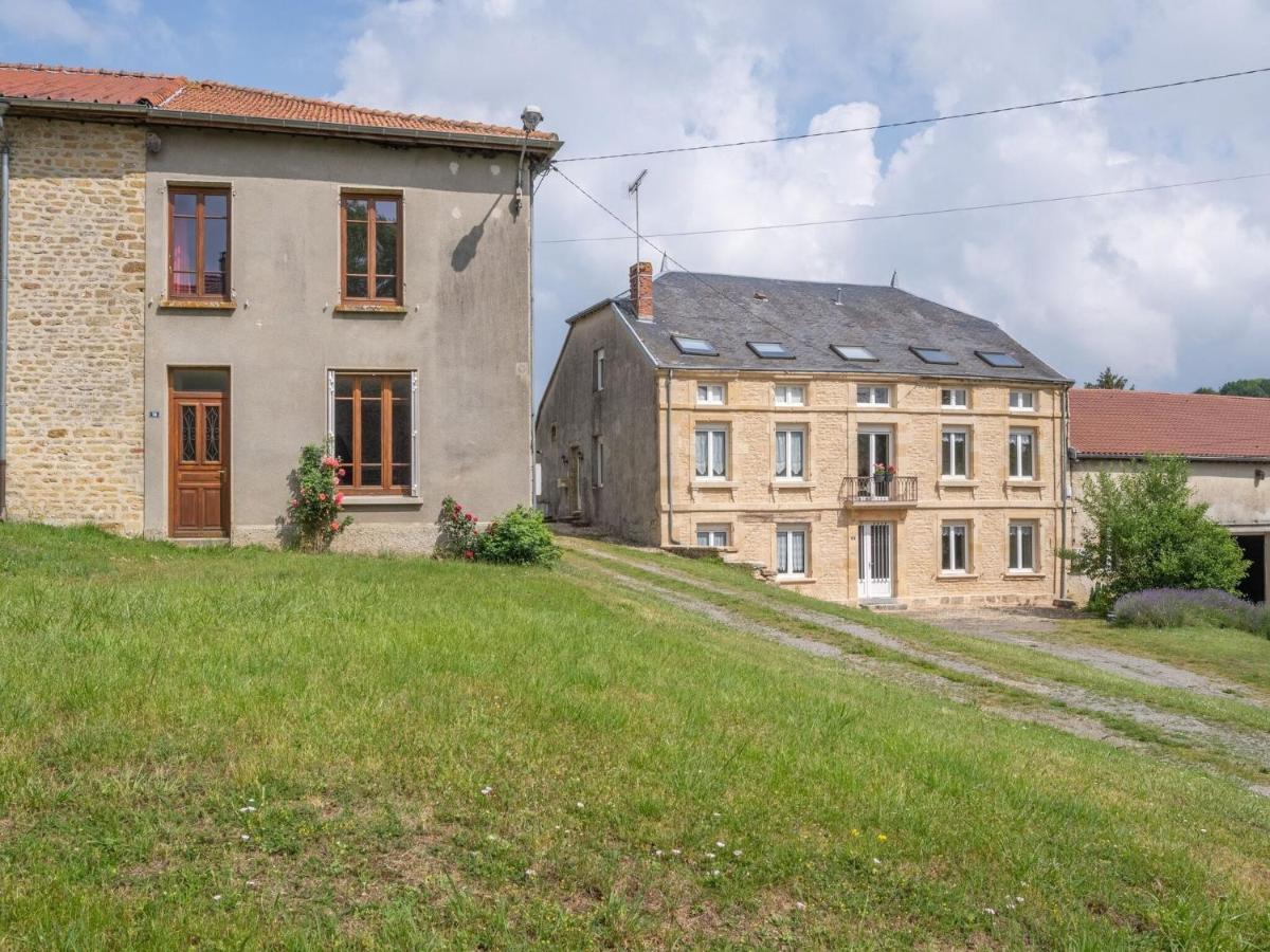 Vintage Holiday Home With Private Garden Nouart Exterior foto